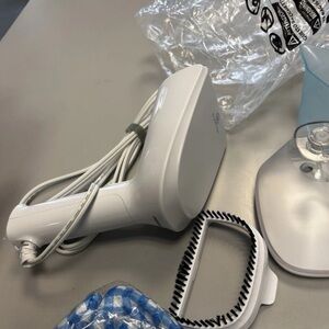 White Handheld Garment Steamer
